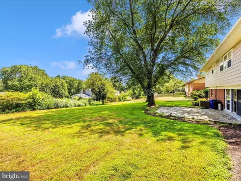 Exterior - 14801 Flintstone Ln, Silver Spring, MD 20905 photo 10 of 25