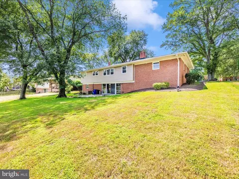 Exterior - 14801 Flintstone Ln, Silver Spring, MD 20905 photo 6 of 25