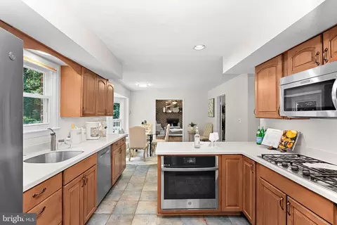Kitchen - 16524 Copperstrip Ln, Silver Spring, MD 20906 photo 2 of 2