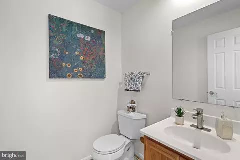 Bath - 16524 Copperstrip Ln, Silver Spring, MD 20906 photo 1 of 7