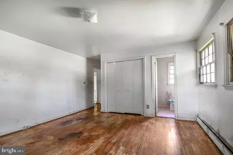 Bedroom - 500 Burnt Mills Ave, Silver Spring, MD 20901 photo 2 of 3