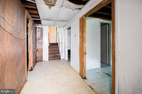 Entry Way - 500 Burnt Mills Ave, Silver Spring, MD 20901 photo 3 of 3