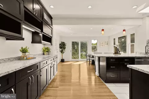 8921 Whitney St, Silver Spring, MD 20901 photo 6
