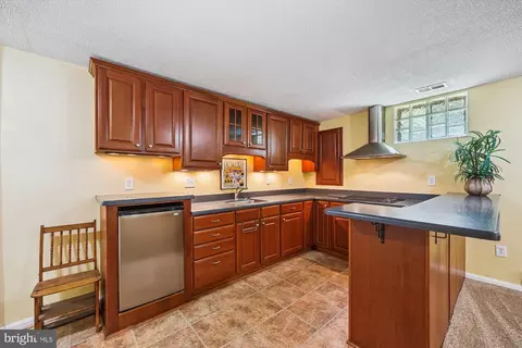 Kitchen - 3404 Olive Branch Dr, Silver Spring, MD 20904 photo 6 of 8