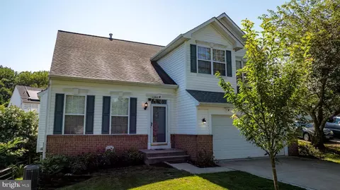 4 Yellow Leaf Ct, Germantown, MD 20876
