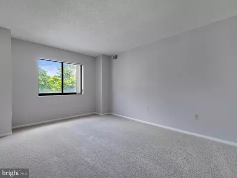 15115 Interlachen Dr #3-209, Silver Spring, MD 20906 photo 35