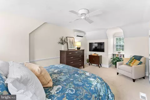 Bedroom - 10313 Parkman Rd, Silver Spring, MD 20903 photo 6 of 10
