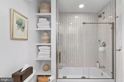 Bath - 10313 Parkman Rd, Silver Spring, MD 20903 photo 4 of 6