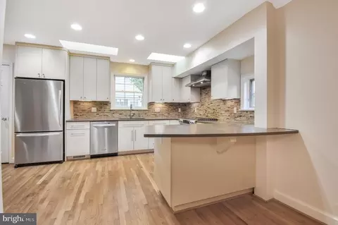 209 Hillmoor Dr, Silver Spring, MD 20901 photo 12