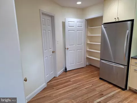 209 Hillmoor Dr, Silver Spring, MD 20901 photo 8