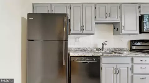 2211 Washington Ave #201-W, Silver Spring, MD 20910 photo 3