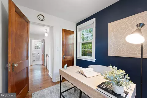 Entry Way - 9301 Mintwood St, Silver Spring, MD 20901 photo 5 of 7