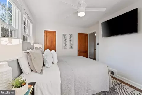 Bedroom - 9301 Mintwood St, Silver Spring, MD 20901 photo 4 of 8