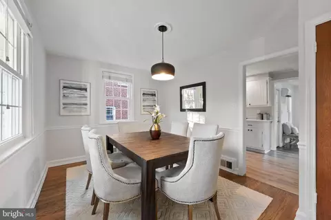 Dining - 9301 Mintwood St, Silver Spring, MD 20901 photo 2 of 4