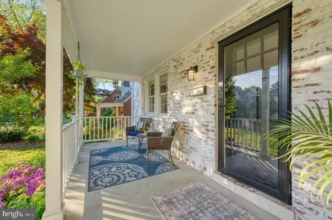 Exterior - 9301 Mintwood St, Silver Spring, MD 20901 photo 6 of 15