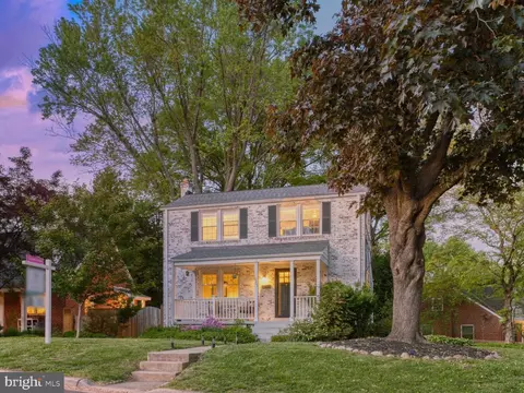 Exterior - 9301 Mintwood St, Silver Spring, MD 20901 photo 2 of 15