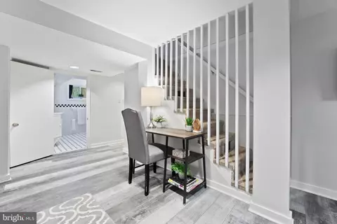 Entry Way - 9301 Mintwood St, Silver Spring, MD 20901 photo 6 of 7