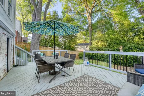 Exterior - 9301 Mintwood St, Silver Spring, MD 20901 photo 13 of 15