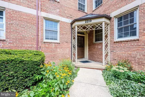 Exterior - 2219 Washington Ave #203, Silver Spring, MD 20910 photo 3 of 5