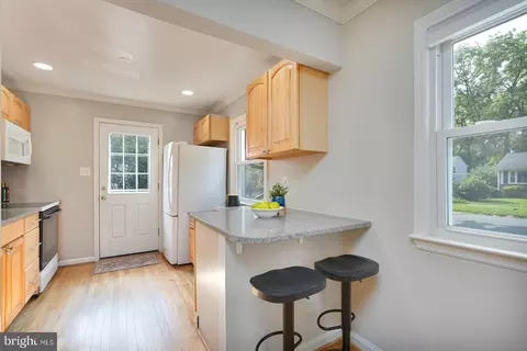 3909 Adams Dr, Silver Spring, MD 20902 photo 8
