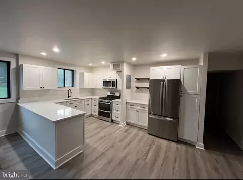 11509 Amherst Ave #47, Silver Spring, MD 20902 photo 2