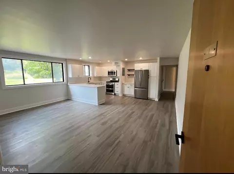 11509 Amherst Ave #47, Silver Spring, MD 20902