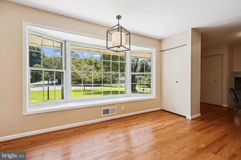Living - 14908 Flintstone Ln, Silver Spring, MD 20905 photo 1 of 9