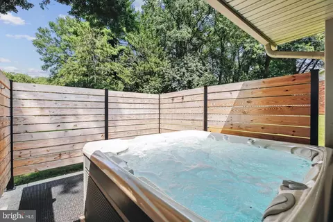 Exterior - 14908 Flintstone Ln, Silver Spring, MD 20905 photo 9 of 16
