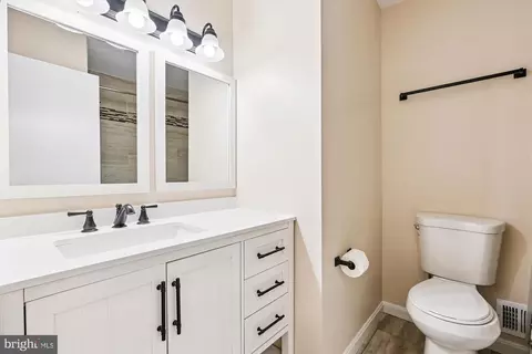 Bath - 14908 Flintstone Ln, Silver Spring, MD 20905 photo 3 of 5