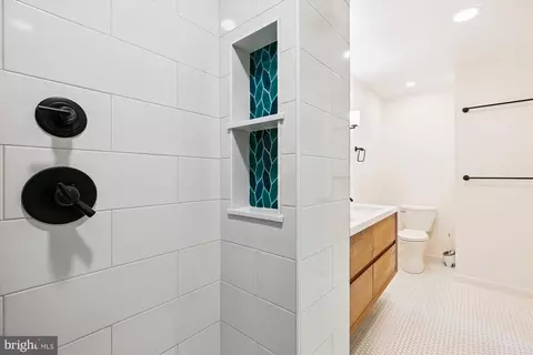 Bath - 14908 Flintstone Ln, Silver Spring, MD 20905 photo 2 of 5