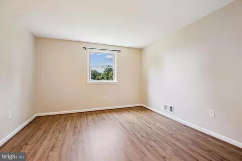 Bedroom - 14908 Flintstone Ln, Silver Spring, MD 20905 photo 6 of 7