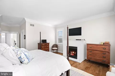 Bedroom - 1301 Hennessy Ter, Sandy Spring, MD 20860 photo 2 of 5