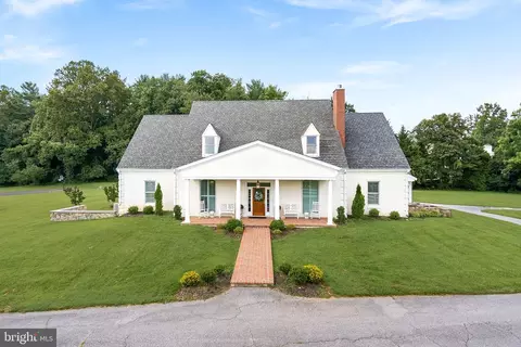 1301 Hennessy Ter, Sandy Spring, MD 20860