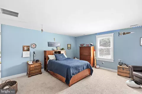 Bedroom - 1301 Hennessy Ter, Sandy Spring, MD 20860 photo 3 of 5
