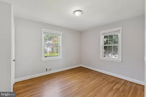 1718 Dublin Dr, Silver Spring, MD 20902 photo 10