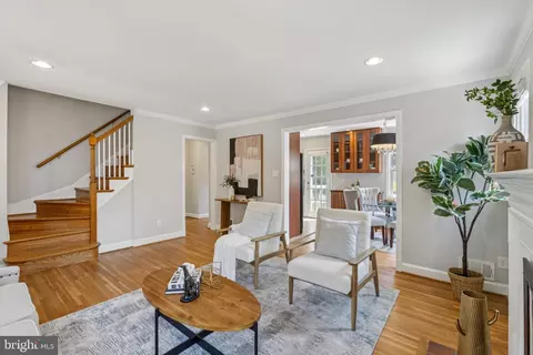 1718 Dublin Dr, Silver Spring, MD 20902 photo 4