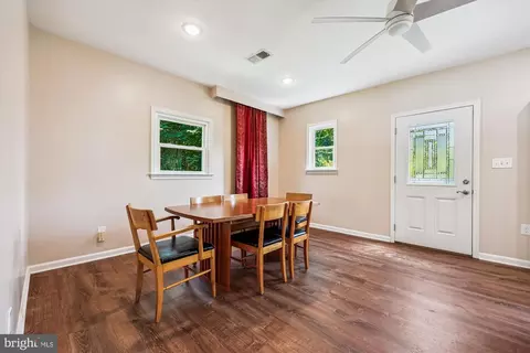 Dining - 17 Diller Ct, Boyds, MD 20841 photo 4 of 5