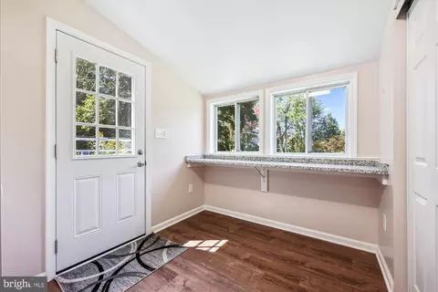 Entry Way - 17 Diller Ct, Boyds, MD 20841 photo 4 of 4