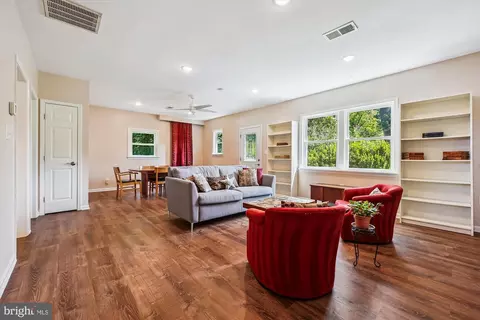 Living - 17 Diller Ct, Boyds, MD 20841 photo 1 of 2