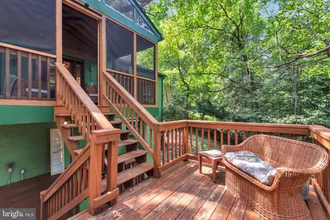 Exterior - 110 Devon Ct, Silver Spring, MD 20910 photo 12 of 20