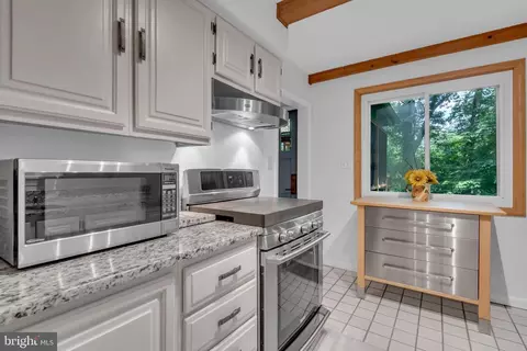 Kitchen - 110 Devon Ct, Silver Spring, MD 20910 photo 2 of 5