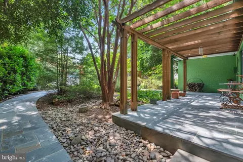 Exterior - 110 Devon Ct, Silver Spring, MD 20910 photo 6 of 20