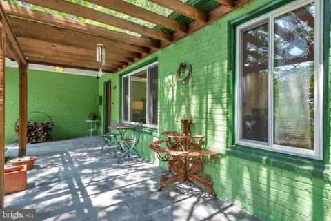 Exterior - 110 Devon Ct, Silver Spring, MD 20910 photo 3 of 20