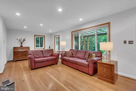 Living - 110 Devon Ct, Silver Spring, MD 20910 photo 3 of 3