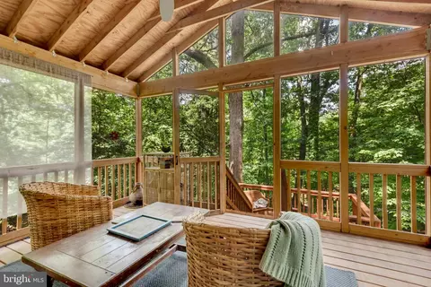 Exterior - 110 Devon Ct, Silver Spring, MD 20910 photo 8 of 20