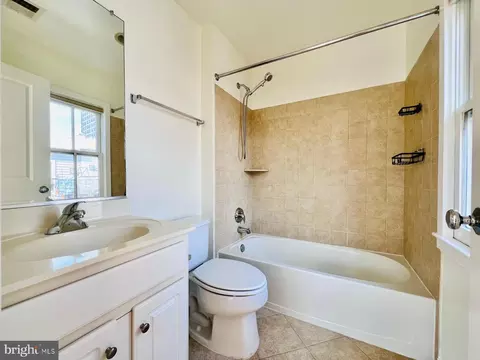2301 Cobble Hill Ter, Silver Spring, MD 20902 photo 16