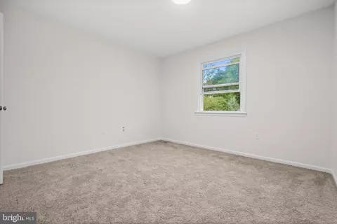 Bedroom - 2217 Falling Creek Rd, Silver Spring, MD 20904 photo 6 of 10