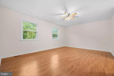 Living - 2217 Falling Creek Rd, Silver Spring, MD 20904 photo 9 of 10