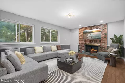 Living - 2217 Falling Creek Rd, Silver Spring, MD 20904 photo 2 of 10