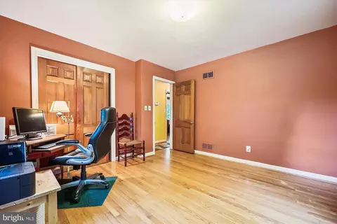 111 Ednor Rd, Silver Spring, MD 20905 photo 24